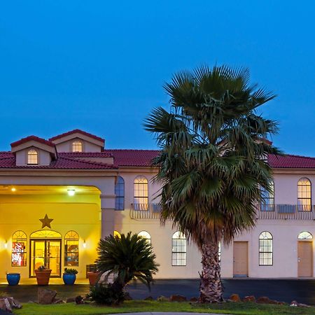 Days Inn By Wyndham Near Seaworld San Antonio Extérieur photo