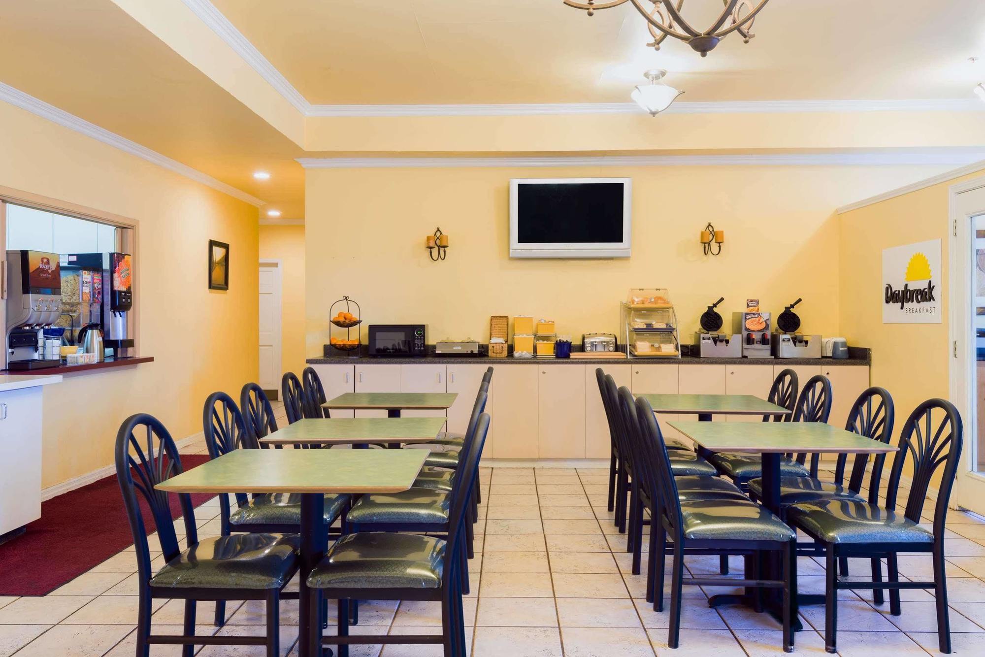 Days Inn By Wyndham Near Seaworld San Antonio Extérieur photo
