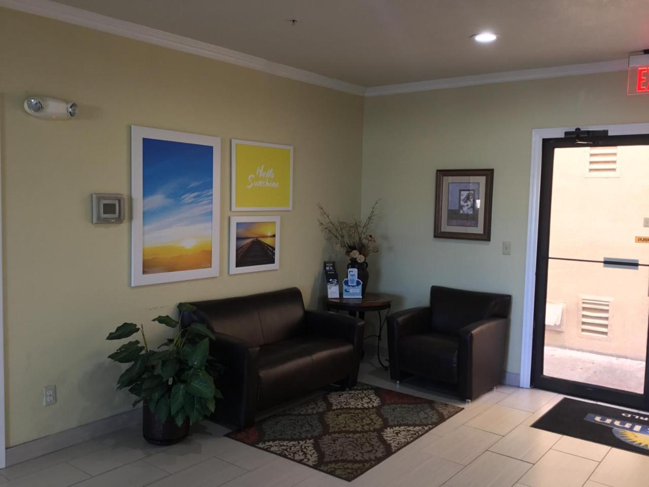 Days Inn By Wyndham Near Seaworld San Antonio Extérieur photo